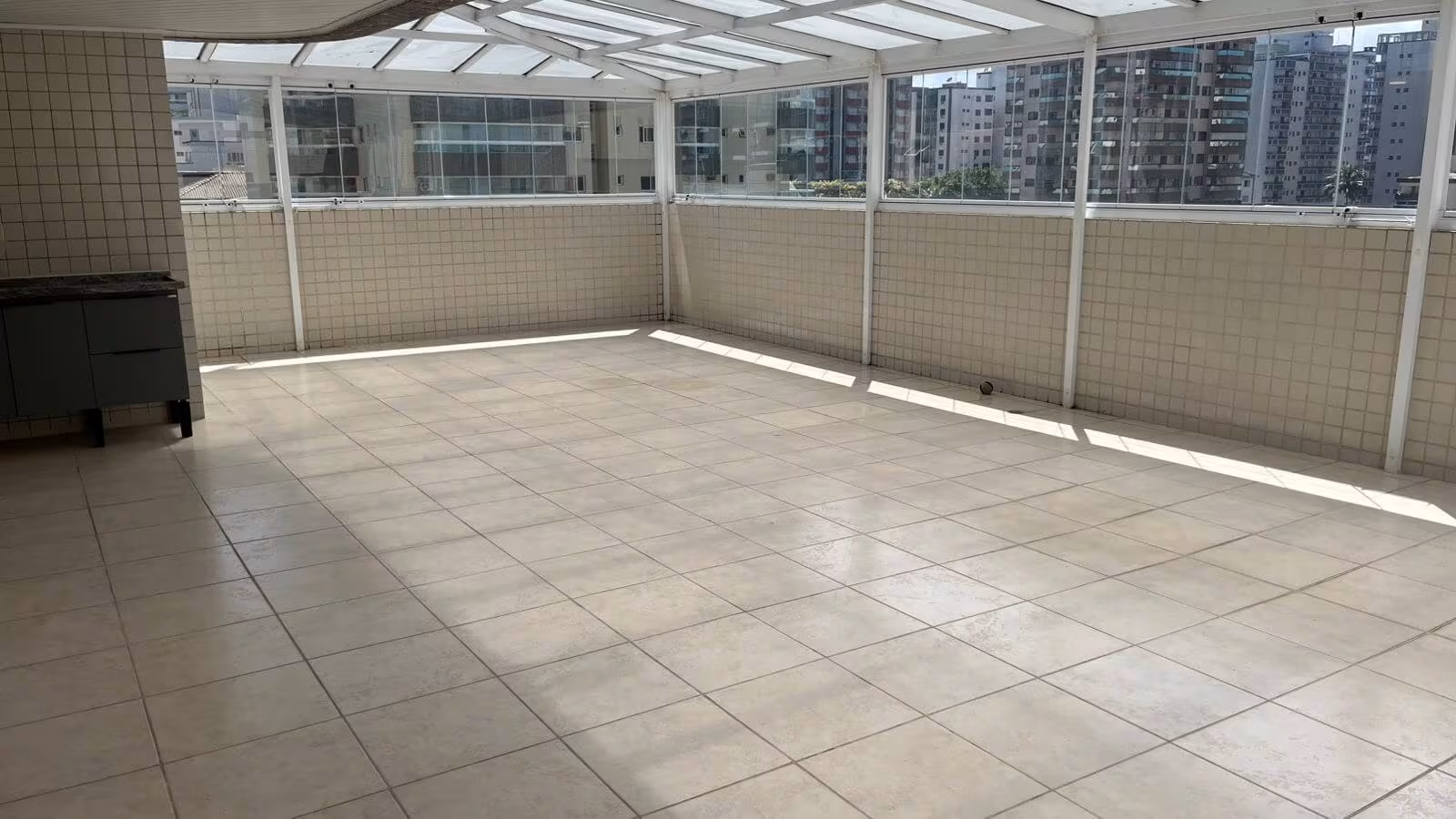 Apartamento com 4 quartos, Guilhermina, foto 15 de 40