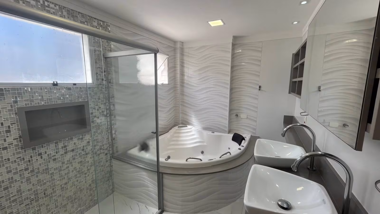 Apartamento com 4 quartos, Guilhermina, foto 16 de 40