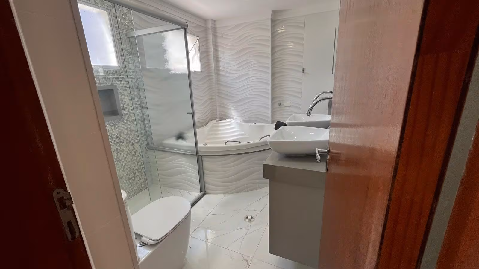 Apartamento com 4 quartos, Guilhermina, foto 17 de 40