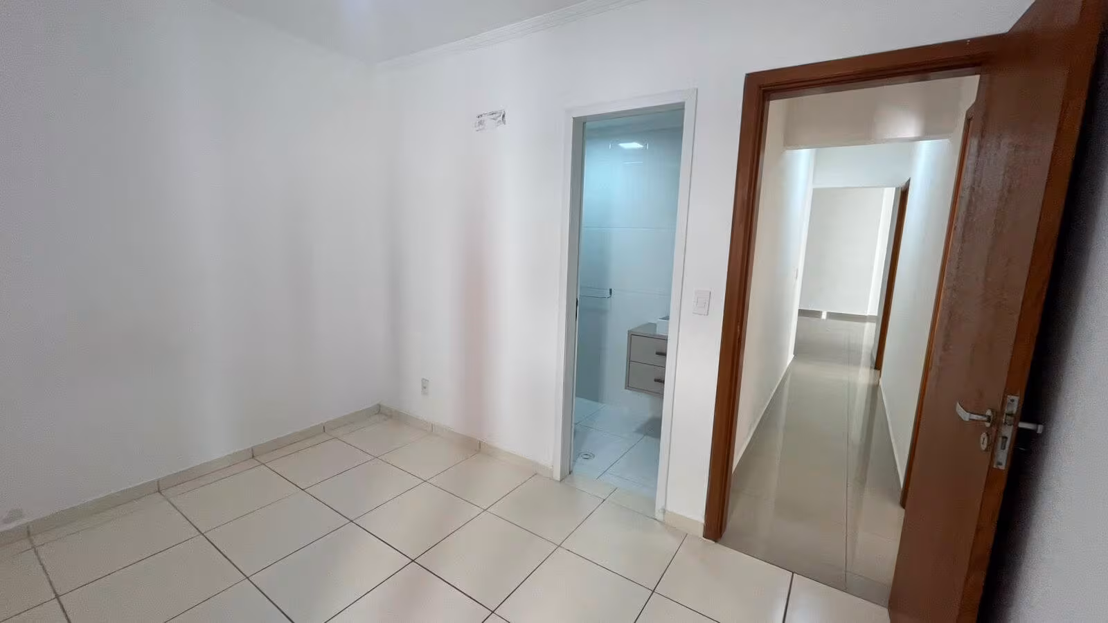 Apartamento com 4 quartos, Guilhermina, foto 23 de 40